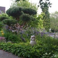 gepflegter Beispielgarten mit Steineule